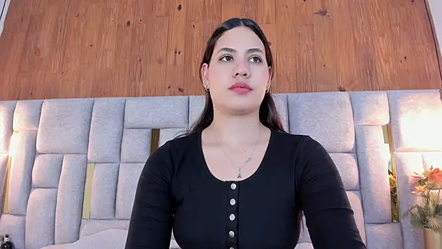 Hanna gomeez  online show from 18, 10, 2025