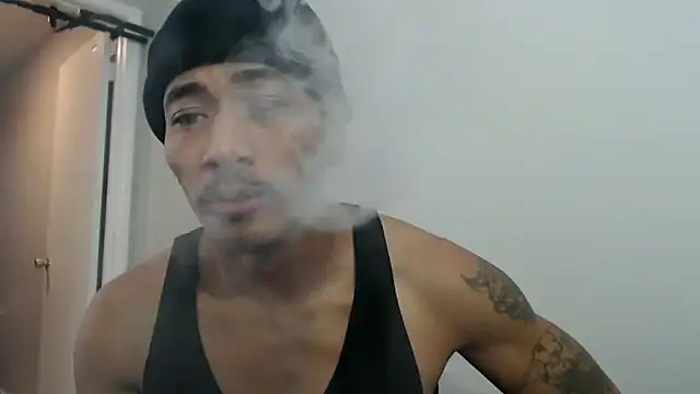 Snapshot of tanjir020 chatting on 20, 12, 2025 tanjir020 online show from 20, 12, 2025