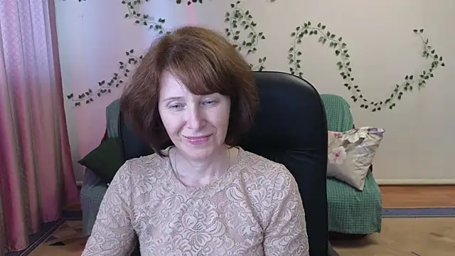 Lia Tito online show from 8, 6, 2026
