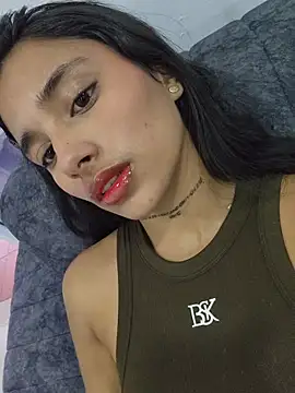 Lorena Mcfly online show from 18, 4, 2026