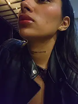 Lorena Mcfly online show from 24, 4, 2026