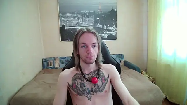 Snapshot of AdamDickens chatting on 10, 9, 2025 AdamDickens online show from 10, 9, 2025