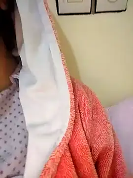 Miss-Lynda online show from 1, 4, 2026