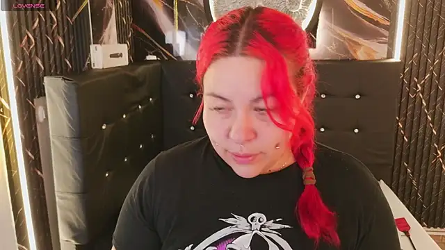 Witch Scarlet online show from 14, 4, 2026