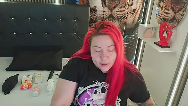 Witch Scarlet online show from 23, 4, 2026