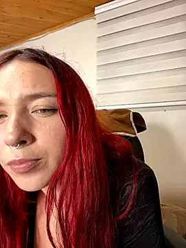 Karen18 boobs online show from 10, 10, 2025