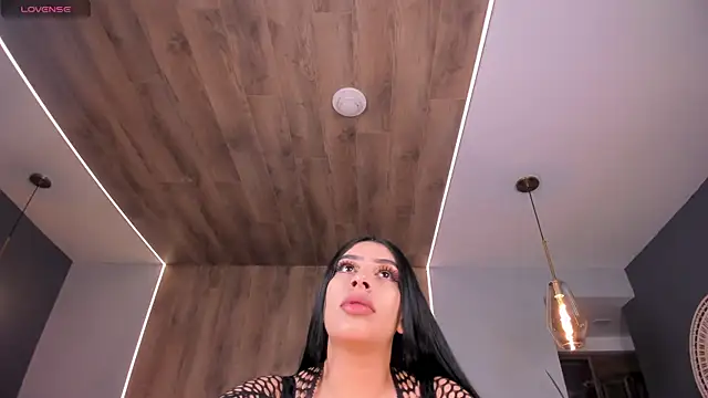 Snapshot of LeahLombardi_ chatting on 10, 6, 2026 LeahLombardi online show from 10, 6, 2026