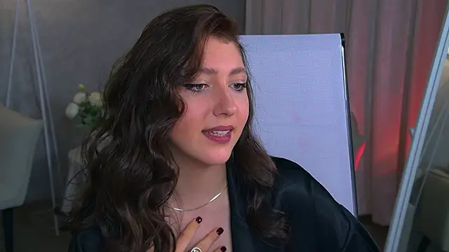 Mary Miiller online show from 23, 10, 2025