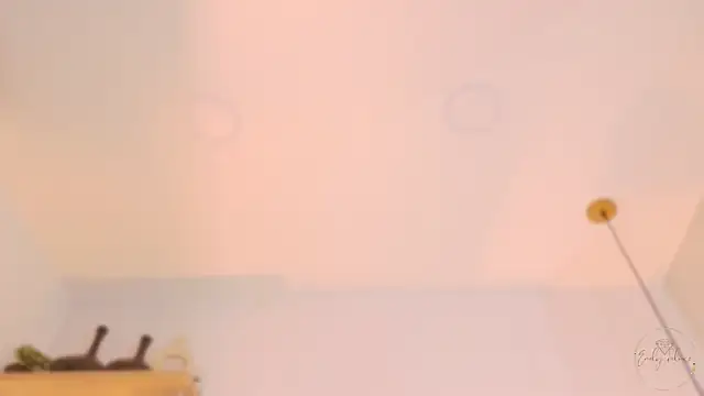 Emely Deluxe online show from 23, 4, 2026