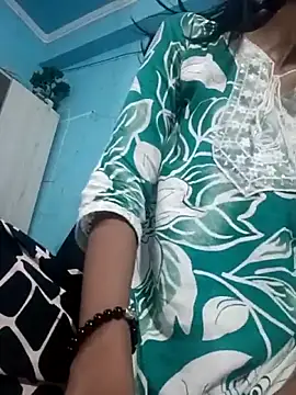 Snapshot of RENUKA_RAJPUT chatting on 20, 4, 2026 RENUKA RAJPUT online show from 20, 4, 2026