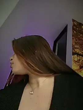 Snapshot of Yaqui_elle chatting on 23, 12, 2025 Yaqui elle online show from 23, 12, 2025