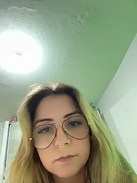 sophiemonroevip online show from 5, 7, 2026