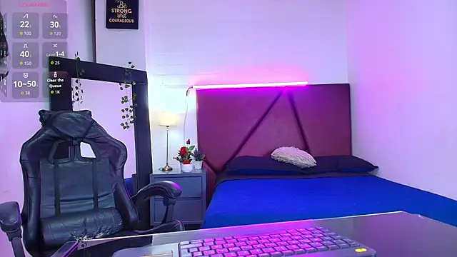 Lucass love online show from 6, 10, 2025