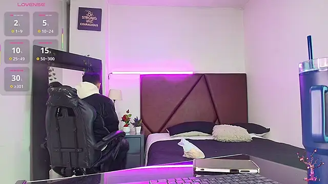 Lucass love online show from 14, 10, 2025