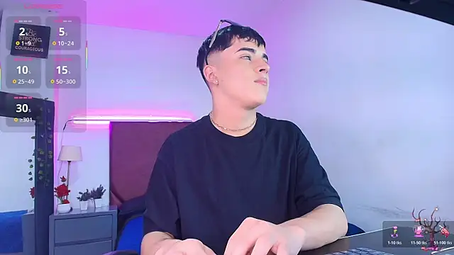 Lucass love online show from 23, 10, 2025