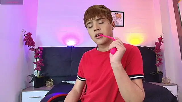 Snapshot of Lucass_love chatting on 29, 5, 2026 Lucass love online show from 29, 5, 2026