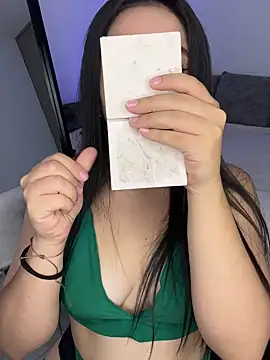 Snapshot of lunatorch chatting on 10, 9, 2025 lunatorch online show from 10, 9, 2025