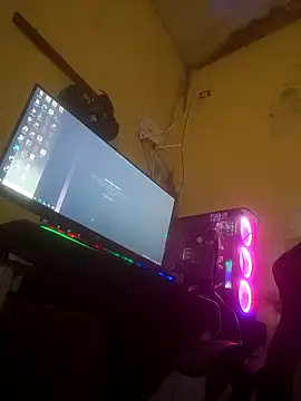 Snapshot of Veww1313 chatting on 13, 10, 2025 Veww1313 online show from 13, 10, 2025