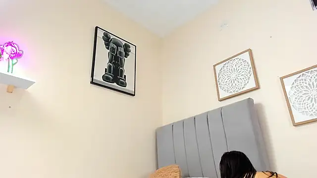 dulce fiore07 online show from 15, 7, 2026