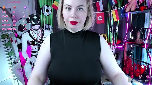 Snapshot of Anna_Maxwell chatting on 18, 7, 2026 Anna Maxwell online show from 18, 7, 2026
