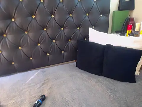 DojaBoootie online show from 19, 11, 2025