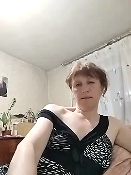 Snapshot of Flower2931 chatting on 2, 4, 2026 Flower2931 online show from 2, 4, 2026