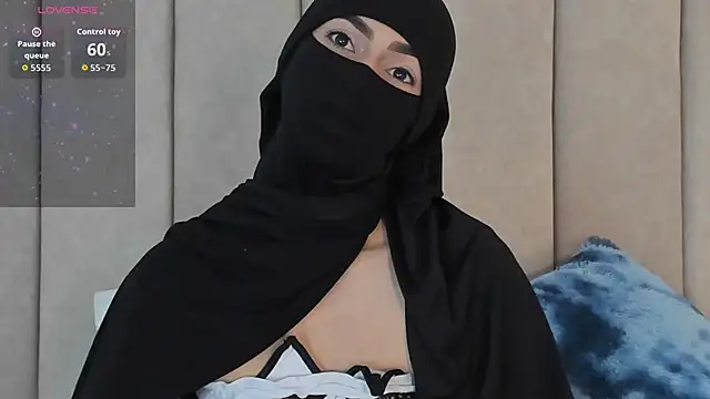  Zahiira  online show from 21, 4, 2026