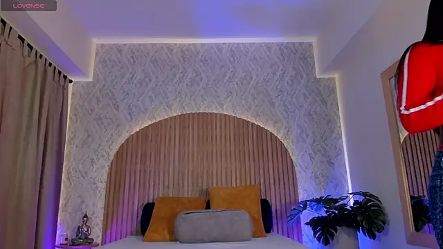 dana hazze online show from 28, 2, 2026