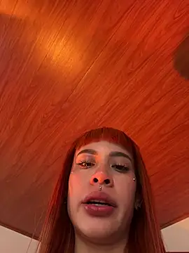 ScarlettRusso1 online show from 11, 1, 2026