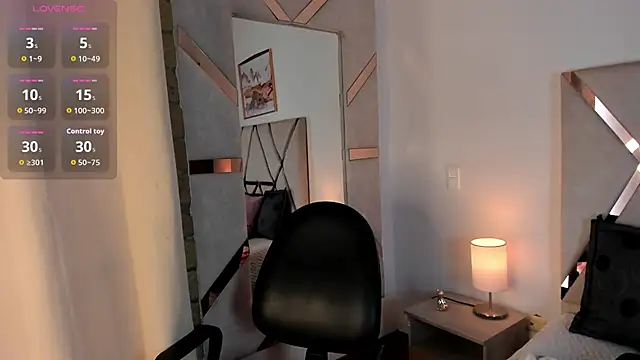 Snapshot of Mia_volkova chatting on 9, 11, 2025 Mia volkova online show from 9, 11, 2025