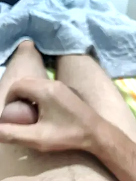 Snapshot of emrekzlk52 chatting on 2, 10, 2025 emrekzlk52 online show from 2, 10, 2025