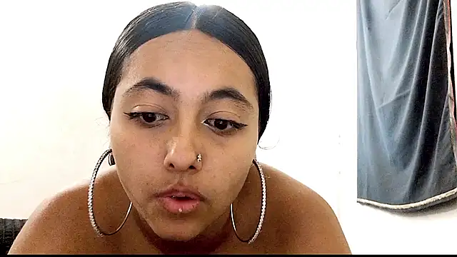 Snapshot of Melodyqueen_ chatting on 29, 11, 2025 Melodyqueen online show from 29, 11, 2025