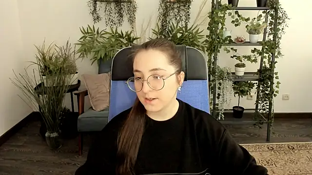 VirtuallVoyant online show from 28, 11, 2025