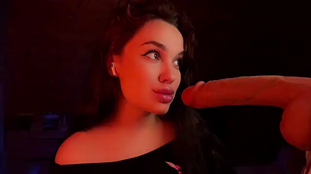 Crucio online show from 8, 4, 2026