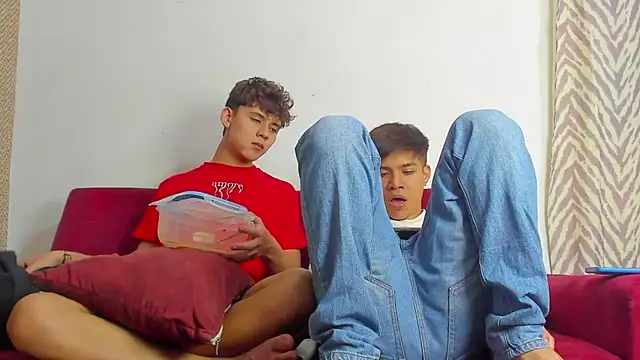 willy sexxx18 online show from 5, 3, 2026