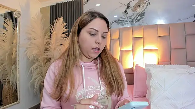 cloesummerr  online show from 11, 3, 2026