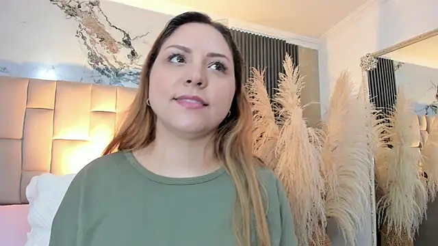 cloesummerr  online show from 25, 4, 2026