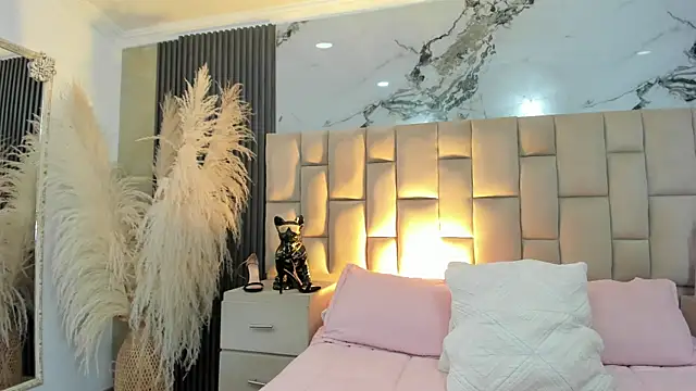 cloesummerr  online show from 27, 4, 2026