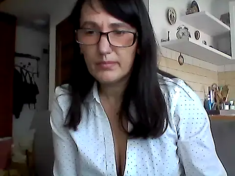 Elena48324 online show from 25, 4, 2026