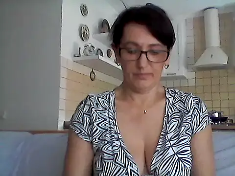 Elena48324 online show from 14, 7, 2026