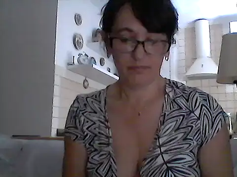 Elena48324 online show from 18, 7, 2026
