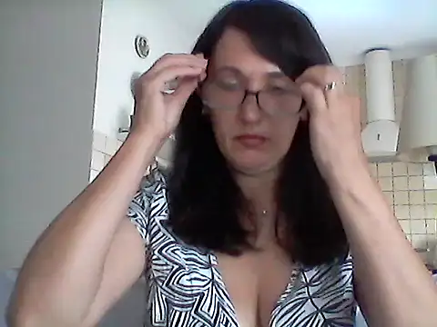Elena48324 online show from 19, 7, 2026