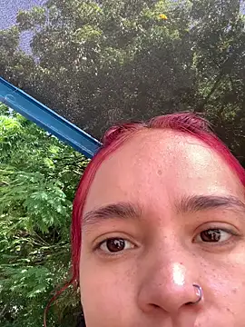 Dafne Mel online show from 5, 2, 2026