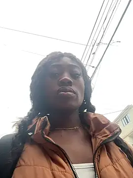 Skylar Smith  online show from 25, 5, 2026