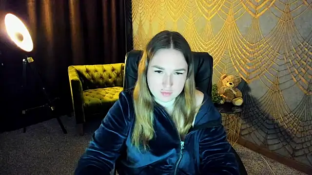 Sofii darling online show from 19, 4, 2026