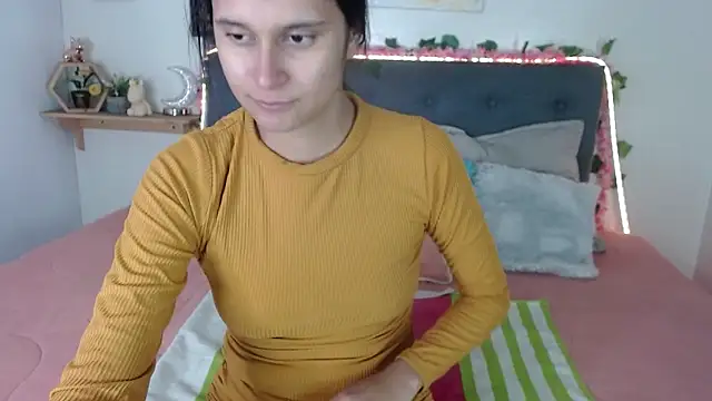 Snapshot of valentini_villa chatting on 23, 10, 2025 valentini villa online show from 23, 10, 2025