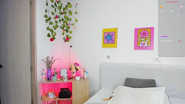 AprilAddams  online show from 13, 9, 2025