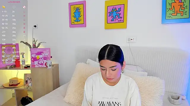 AprilAddams  online show from 10, 10, 2025