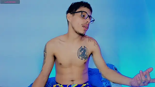 Snapshot of Luke_Stone chatting on 12, 9, 2025 Luke Stone online show from 12, 9, 2025