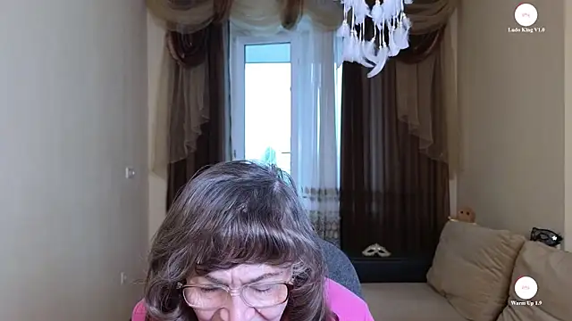 Betty Brick online show from 12, 5, 2026